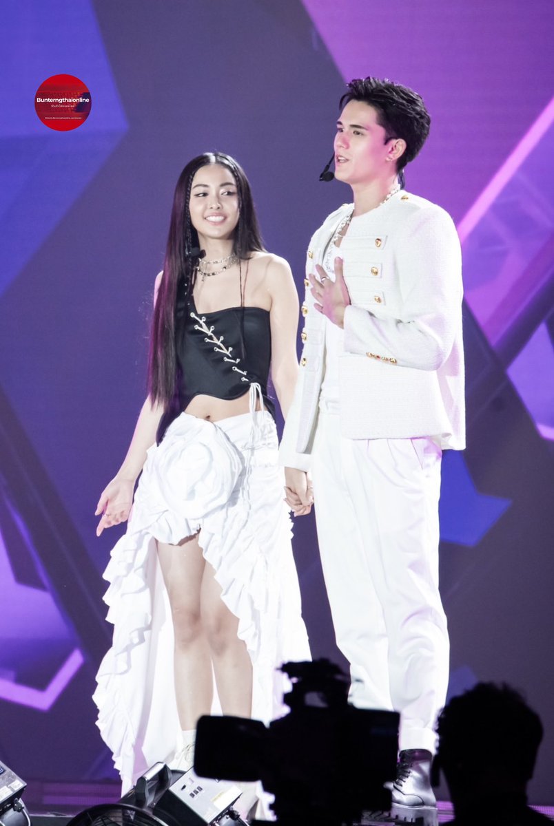 ส่งกำลังให้ทั้งคู่เสมอ ขอบคุณที่สร้างรอยยิ้มและความสุขให้กันนะคะ🧡🧡
เป็น ปี2567ที่ดีมากๆค่ะ

1ST ANV DVPFANCON   
#เทศน์อุ้ม #Tateoom 
#อุ้มอิษยา #เทศน์ไมรอน