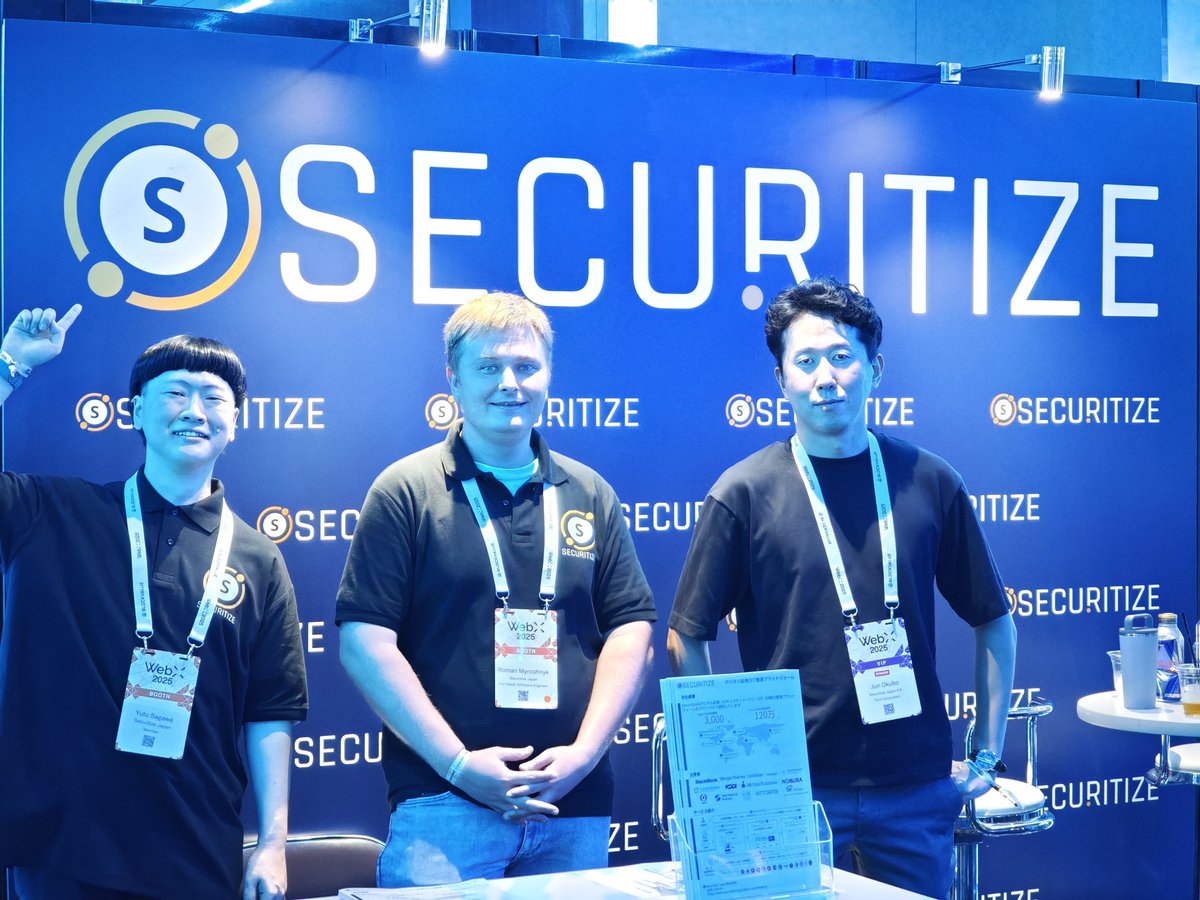 WebXのRWAエリアで出展してますー！
ライトが青いから不気味になってるw