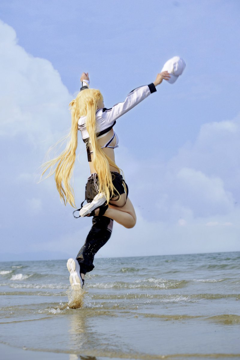 Fate/Grand Order ※Cosplay
||バーサーカー アルトリア･キャスター||
p.<a href="/cosdai3/">だい</a> 
レタッチ.にれの

  JUMP JUMP !!  Summer vacation!!