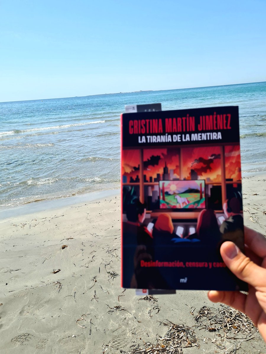 España arde y Europa aplaude.
Los incendios arrasan montes mientras Bruselas prepara el expolio: siete proyectos para saquear nuestras tierras raras fueron aprobados por la UE el pasado mes de marzo.
Lo llaman transición ecológica, pero es recolonización verde. El fuego no solo