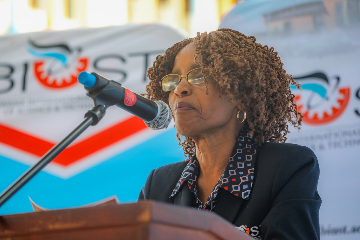 biustbw's tweet photo. VC Prof. Totolo &amp; Registrar Mr. Masupe inspired learners to embrace excellence, teamwork &amp; adaptability.

BIUST remains Botswana’s #1 University (Times Higher Education, 2 yrs running) — shaping industry-ready graduates &amp; Driving Change.

#BIUST #DrivingChange #STEM https://t.co/Du6rJLOR6w