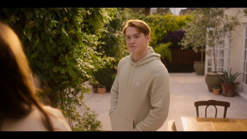 iluvlikingkit's tweet image. 🙂😏 
he is my human emoji