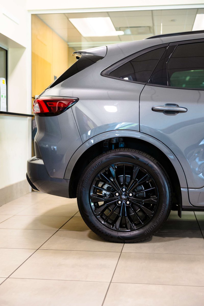 Suburban Ford tweet media