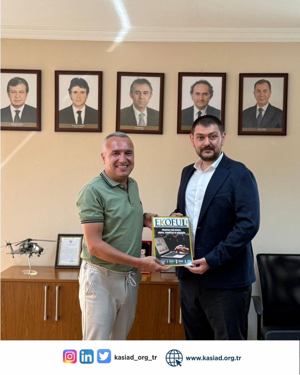 15. Olağanüstü Genel Kurul’un ardından, EkoFull Dergisi İmtiyaz Sahibi Gazeteci İbrahim Baykut, Başkanımız İsmail Dinçer’e hayırlı olsun ziyaretinde bulunarak derginin son sayısını takdim etti.

#EkoFull #GenelKurul #HayırlıOlsun #kahramanmaraş