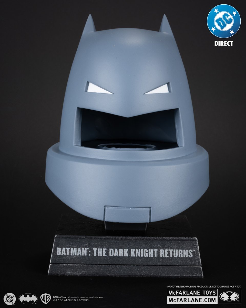 mcfarlanetoys's tweet image. Armored Batman™ 1:3 Scale Cowl Replica based on the Batman: Dark Knight Returns™ comic run launches for pre-order SEPTEMBER 2nd at select retailers!

#McFarlaneToys #DCDirect #Batman #DarkKnightReturns #DCComics #BatmanDay