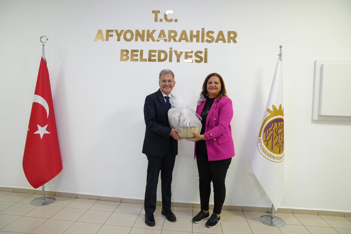 Bugün ülkemizin tarihi kentlerinden Afyonkarahisar’da, değerli Belediye Başkanımız Burcu Köksal’ı ziyaret ettik. Ziyaretimize Giresun Kent Konseyi Başkanımız İsmail Cem Feridunoğlu da eşlik etti. İlgi, alaka ve kıymetli ev sahipliği için Başkanımıza teşekkür ederim.