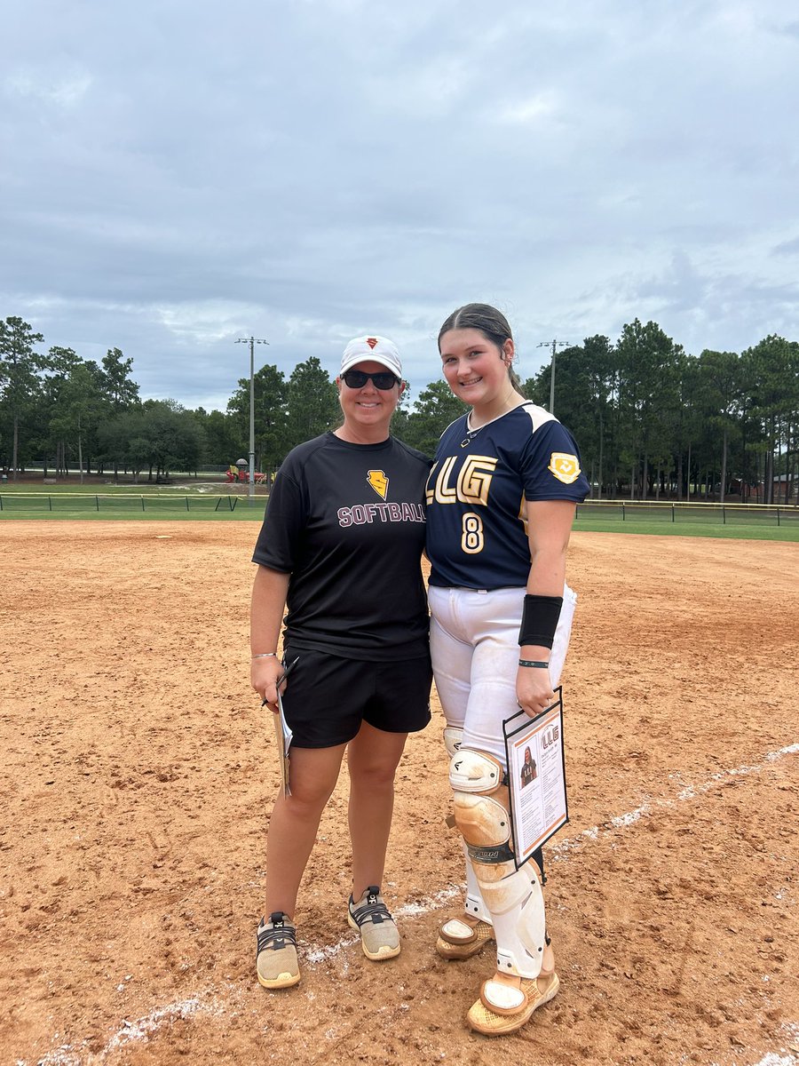DaltynSmith2027's tweet photo. Great Weekend In Lexington!
Had a great weekend In Lexington with @llgfarlow ! I had a .636 BA with a OBP of .714. Had some good plays as well! Thank you to all the coaches for coming out and giving some great advice!
@USCSalkSB
@LadyBantams 
@Lander_Softball 
@Org_LLG https://t.co/AXvHC8AEvx