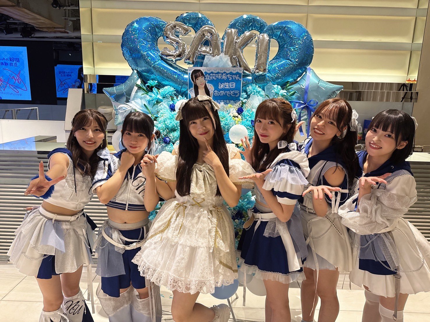 南菜生 閃光と瞬くキミ ミニ写真集 サイン入り グッズ PassCode レア 2025年最新】南菜生の人気アイテム - メルカリ