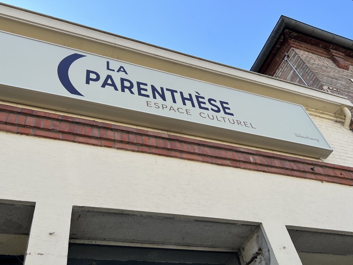 🎭 La salle des fêtes de #Beauchamp change de nom : bienvenue à La Parenthèse – Espace culturel !

👉Un lieu pour se retrouver et s’évader autour de découvertes artistiques toute l’année.

ℹ️ ville-beauchamp.fr/actualites/la-…