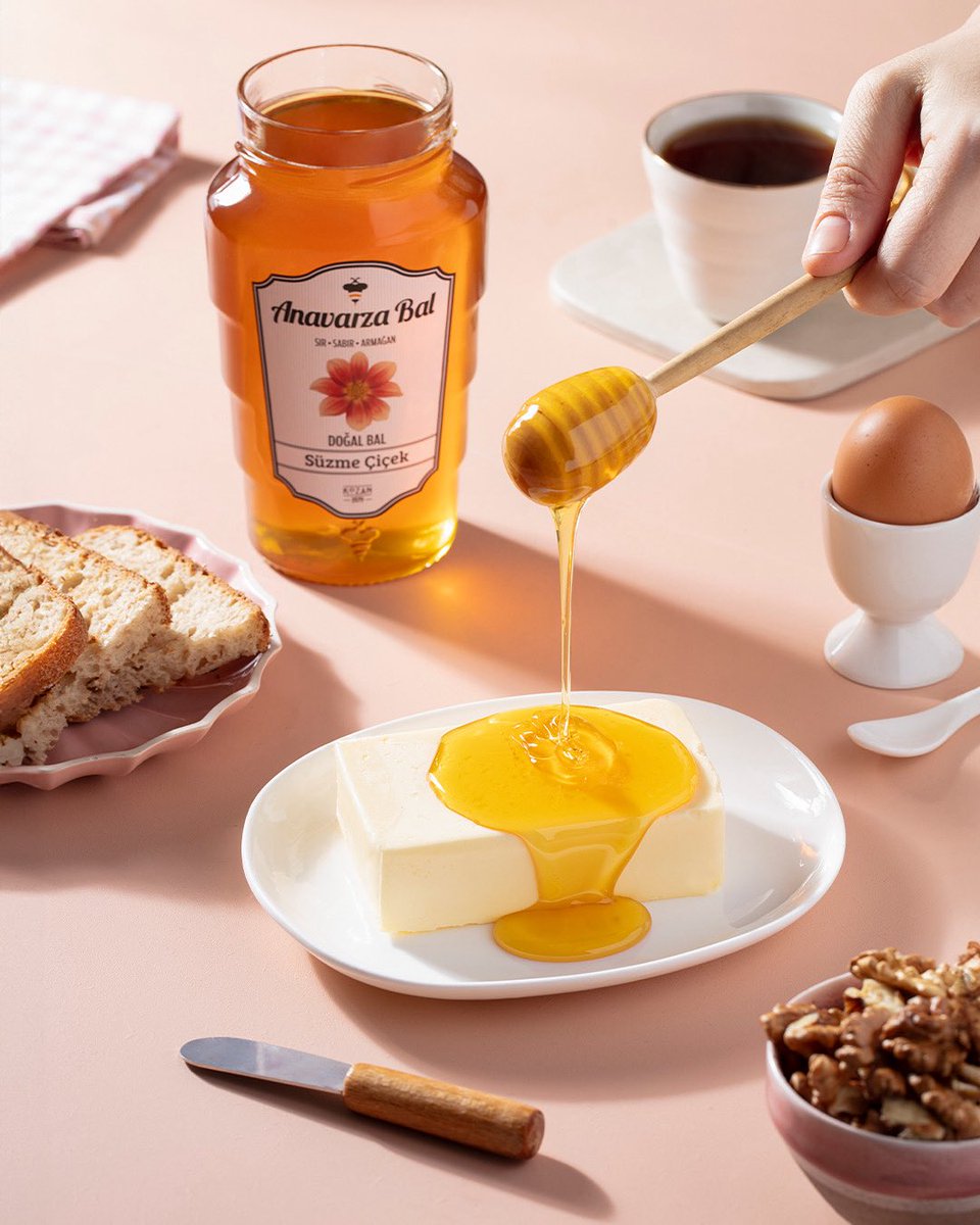 Bi’ yerde kahvaltı varsa, bal Anavarza!

#anavarza #anavarzabal #kahvaltı