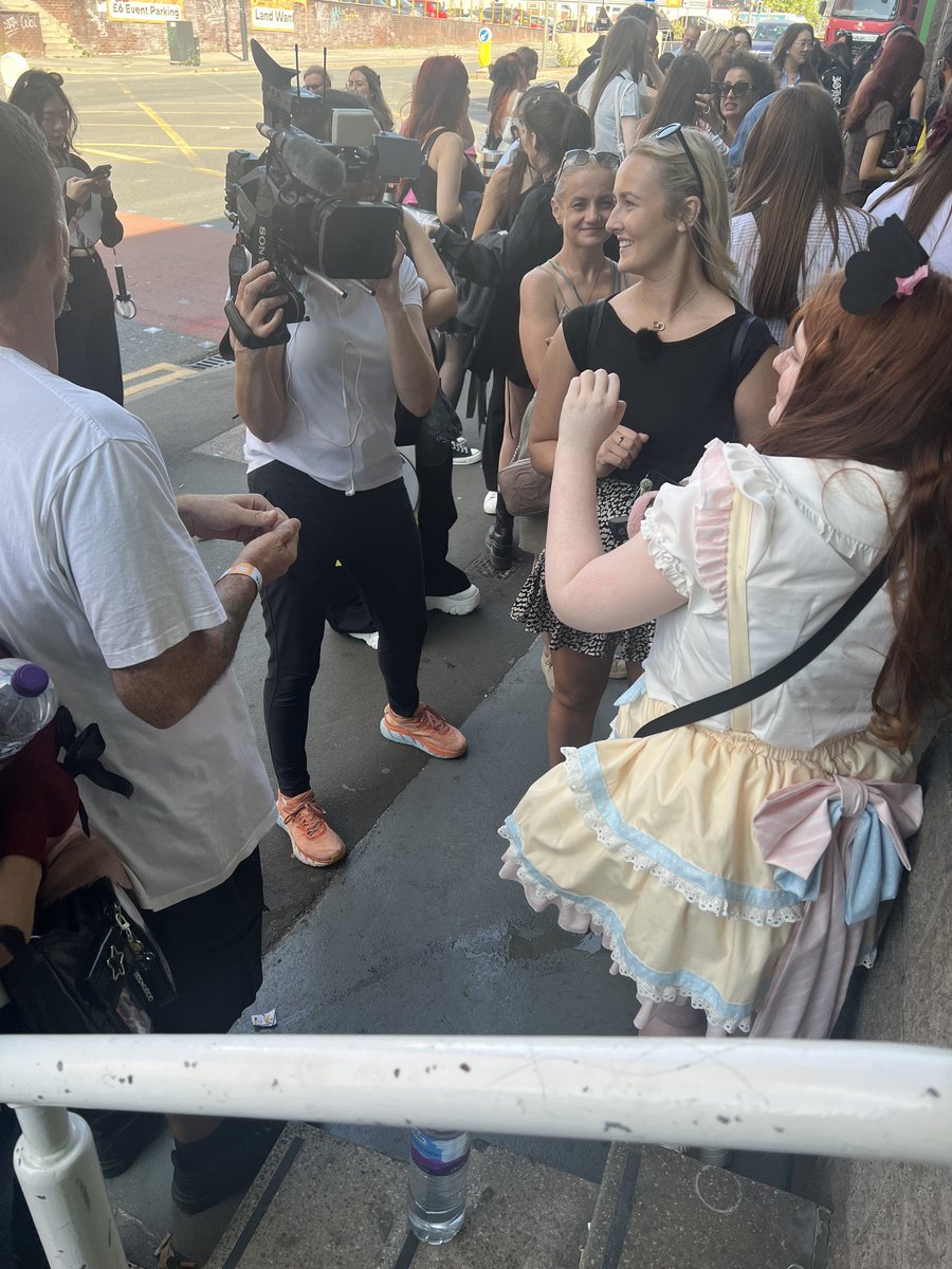 BBC was spotted at the AO Arena in Manchester. We'll have international news coverage for ENHYPEN's stop for WALK THE LINE IN MANCHESTER

<a href="/ENHYPEN/">ENHYPEN OFFICIAL</a> #ENHYPEN