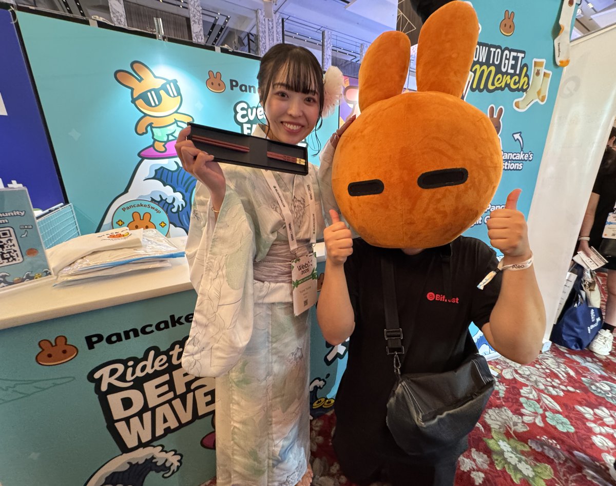 PancakeSwap's tweet image. Day 1 at @WebX_Asia was cooked to perfection 🥞🔥
More pancakes, more vibes, more DeFi tomorrow.