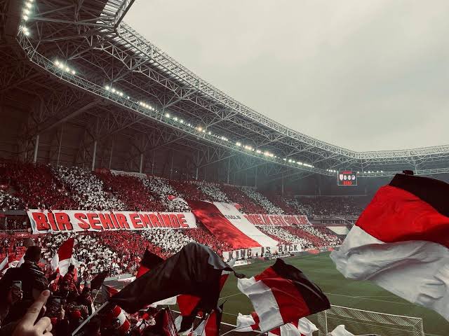KALAN BILET SAYISI 10.000 CIVARI !

HER TURLU SORUNA KARSI YINE IYI IS CIKARIYORUZ YUKLENNN. 

#SAMSUNSPOR