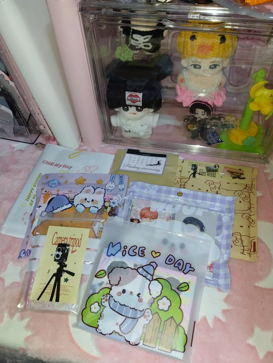xxnksn's tweet photo. ೀ⋆ #isimails 📦 ° • . . .

💌 .ᐟ hi, the package arrived safely ! ang ganda so much (⁠ ⁠ꈍ⁠ᴗ⁠ꈍ⁠) ang bango rin ng package hehe thank you so much sa soafer duper dami and bangis ng mga gifts nAIIYAK AK  ༎ຶ⁠‿⁠༎ຶ
'til our next transac 🙂‍↔️

📨 #makifeeds | @bnsmaki 🔆 https://t.co/PBFT572Z1G