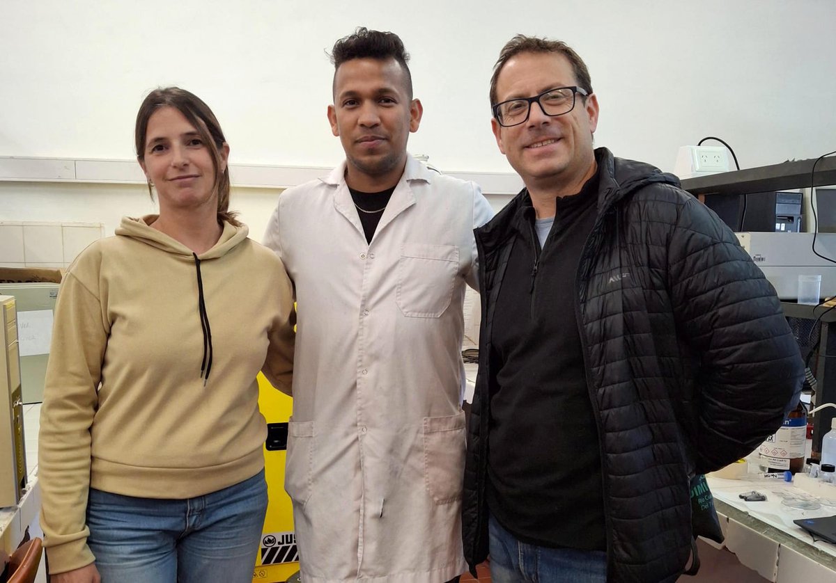 Investigadores de Exactas desarrollan un innovador dispositivo que detecta la contaminación de maíz producida por el mal uso de pesticidas
exa.unrc.edu.ar/desarrollan-un…