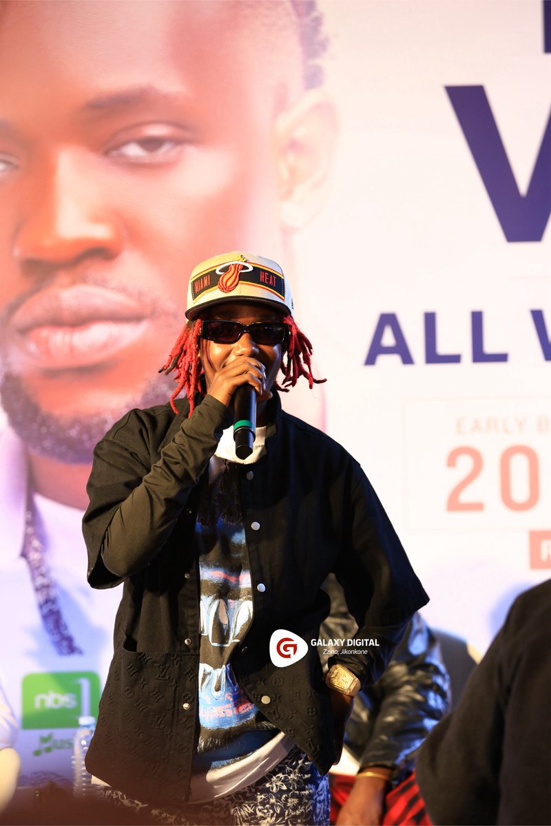 GalaxyFMUg's tweet photo. HipHop King @FeffebussiMusic is here for @Daxvibes’  #DaxVibezAllWhiteConcert presser 

Love all the way 🫶

#ZzinaLifeStyle https://t.co/bobKbihjDr