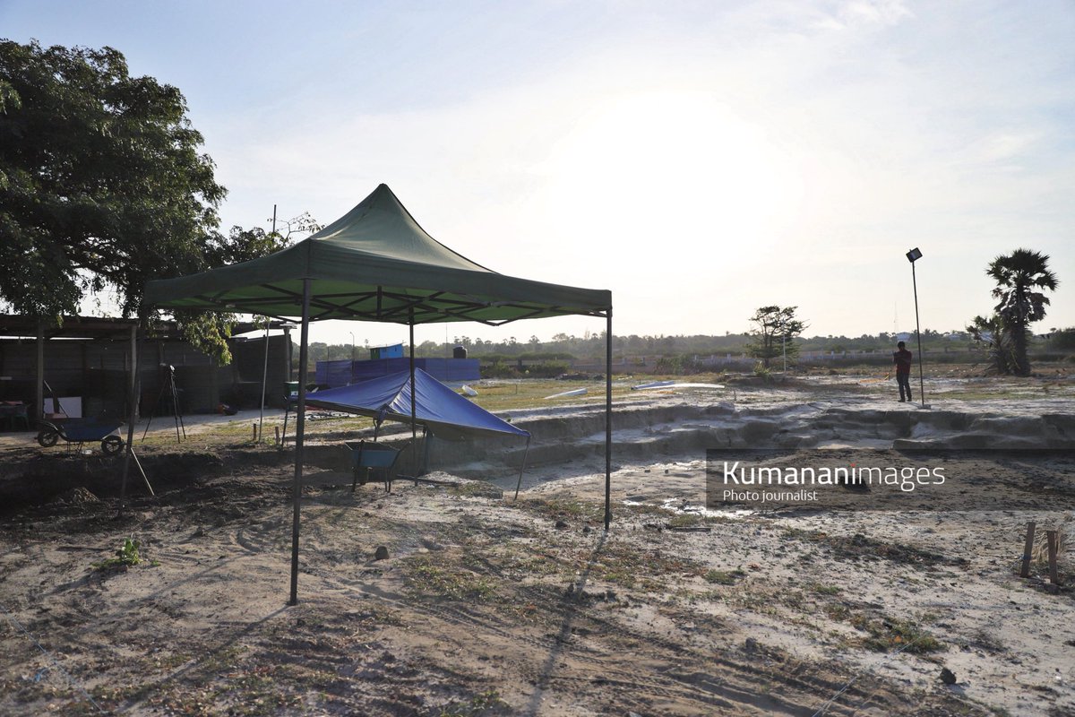 Chemmani mass grave excavation – Phase 2, Day 33

After an 18-day break, excavation work resumed today with the site expanded beyond the previously excavated area. No additional human skeletons were discovered today.

As of August 6, excavation had been temporarily halted. At