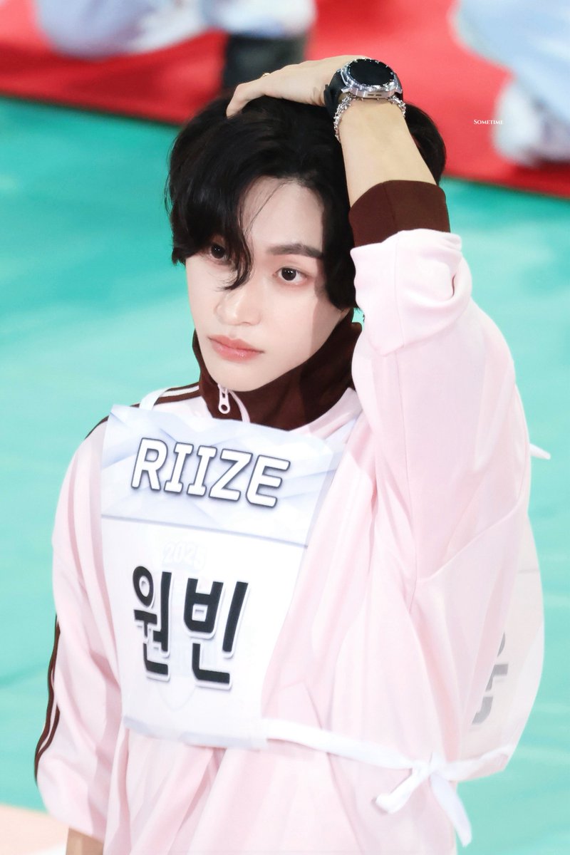 이뻐!

/
250825
#WONBIN #원빈 #RIIZE #라이즈