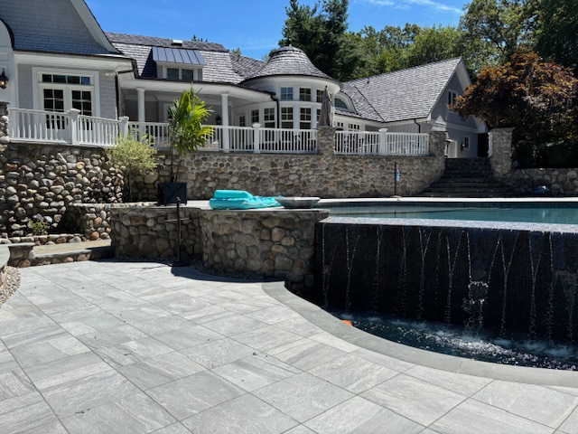 CambridgePavers's tweet image. Luxury meets leisure in this stunning backyard retreat by Caribbean Pools ✨ Featuring sleek Cambridge Pavers and a custom pool with a waterfall edge, this space is a masterclass in modern outdoor design. 

#BackyardGoals #LuxuryLandscaping #PoolsideDesign