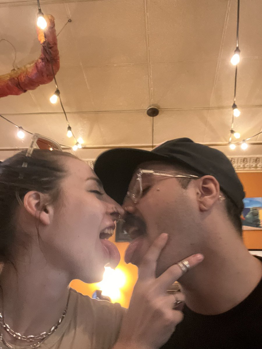 ๐ธ๐๐๐ ๐ญ๐๐๐๐๐ tweet media