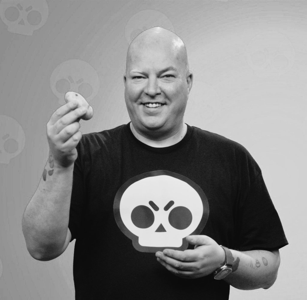 ¿ALGUIEN PUEDE PENSAR EN ESTE CHAD?

solamente se tomó unas vacaciones y en ese poquito tiempo:

- El juego está muertisimo
- Filtraron una parte de la actu
- No paran de salir bugs
- FILTRARON LA OTRA PARTE DE LA ACTU 

Se debe de estar arrancando los pelos 😭