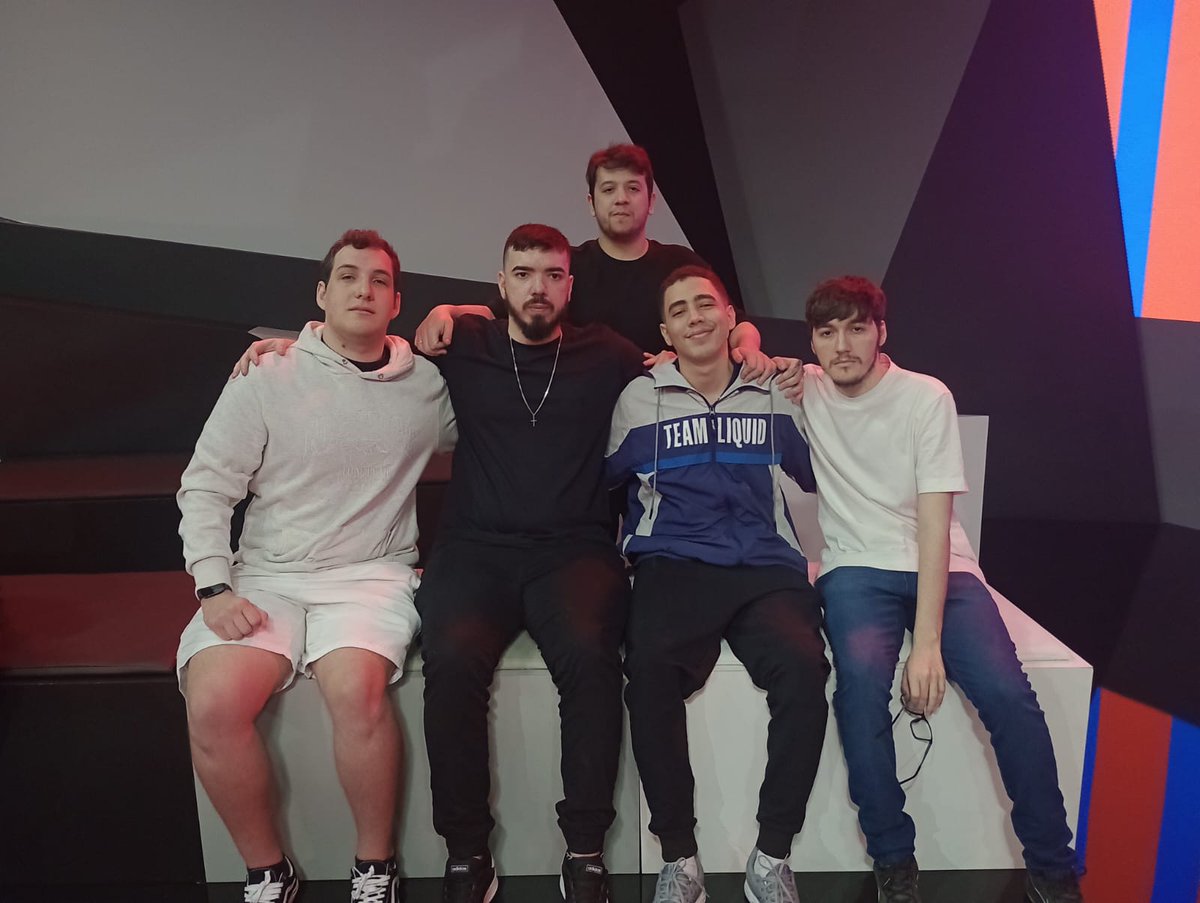 O terror do <a href="/TFToddy_/">Luis Gustavo Hüttl</a>  🤑💵💲