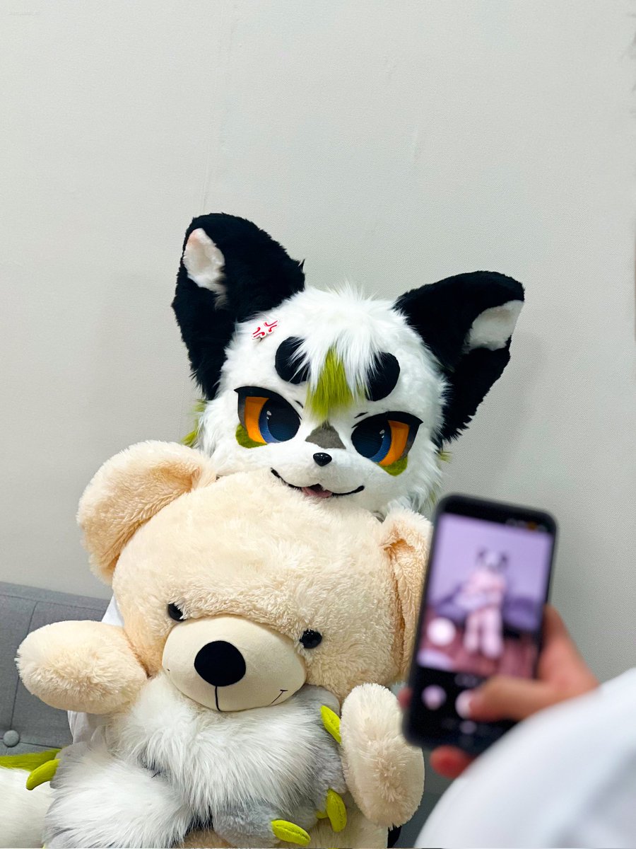 수호 군대이슈로 동결🪖🧊 tweet media