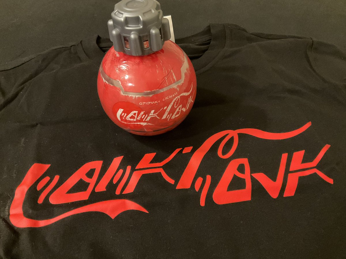 コカ・コーラ×スター・ウォーズキャンペーンのTシャツを頂きました