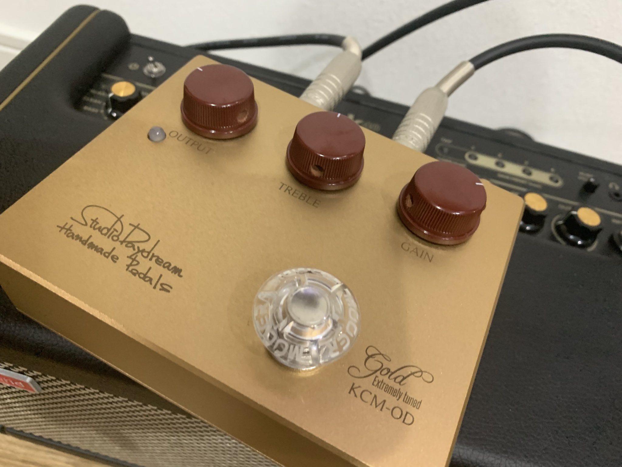 ギター Studio Daydream / KCM-OD Gold LTD Black Studio Daydream KCM-OD Gold - YouTube
