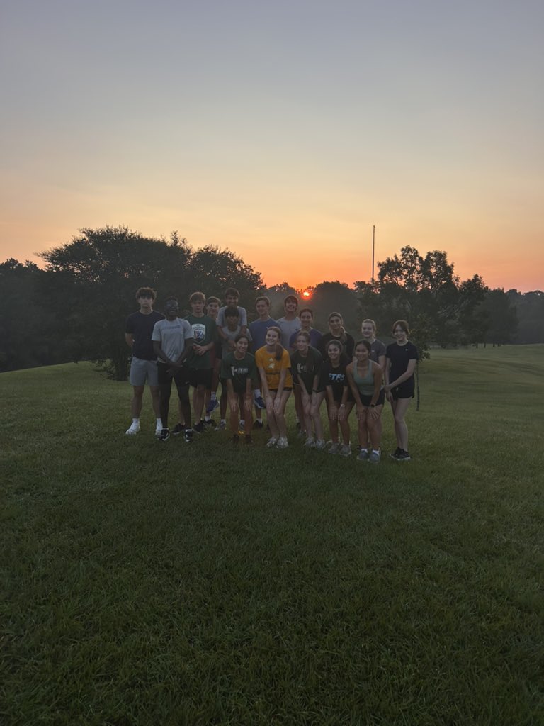 Early morning hill work out to continue to improve this amazing cross country team. #whileyouweresleeping.  <a href="/twcasports/">Woodlands Christian</a> <a href="/TWCAStrength/">TWCA Warrior Strength</a>