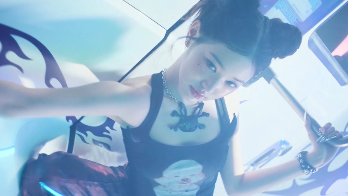 eunerrot's tweet image. meudeus eu tô maravilhada.

IVE SECRET OUT NOW
#XOXZ #IVE_SECRET