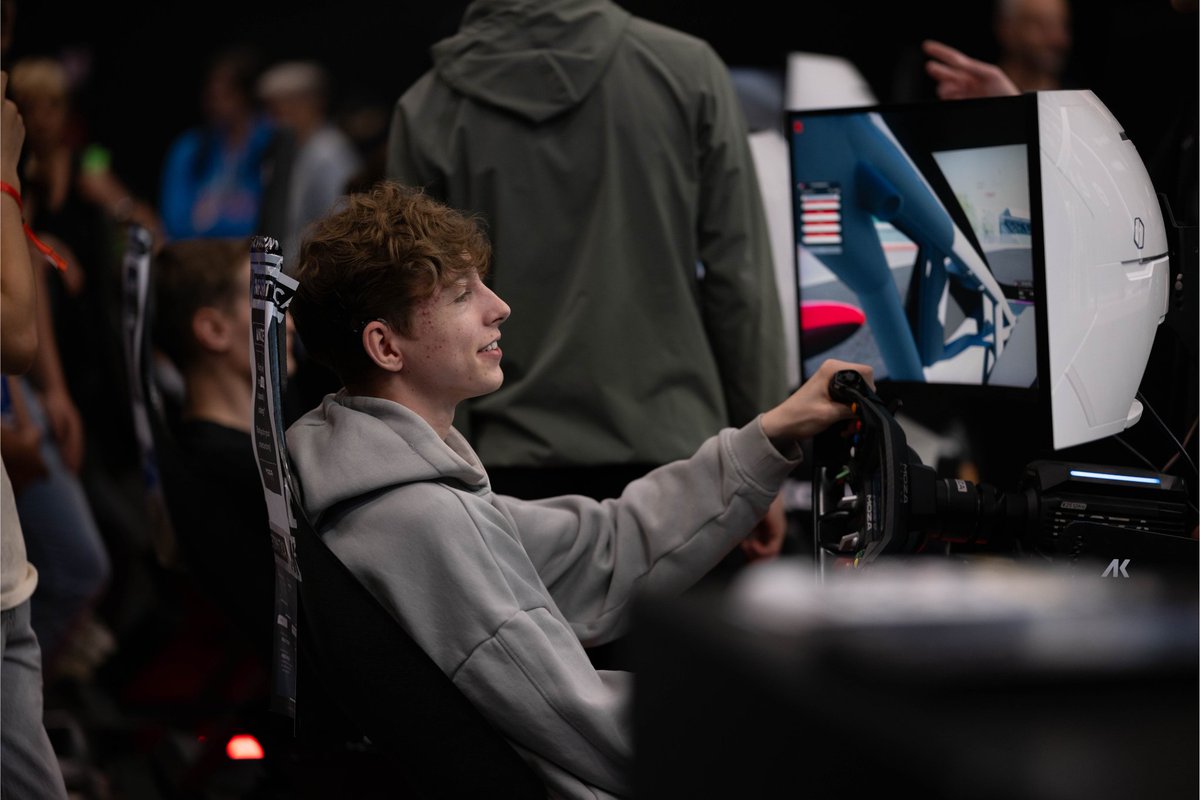 MOZA Racing tweet media