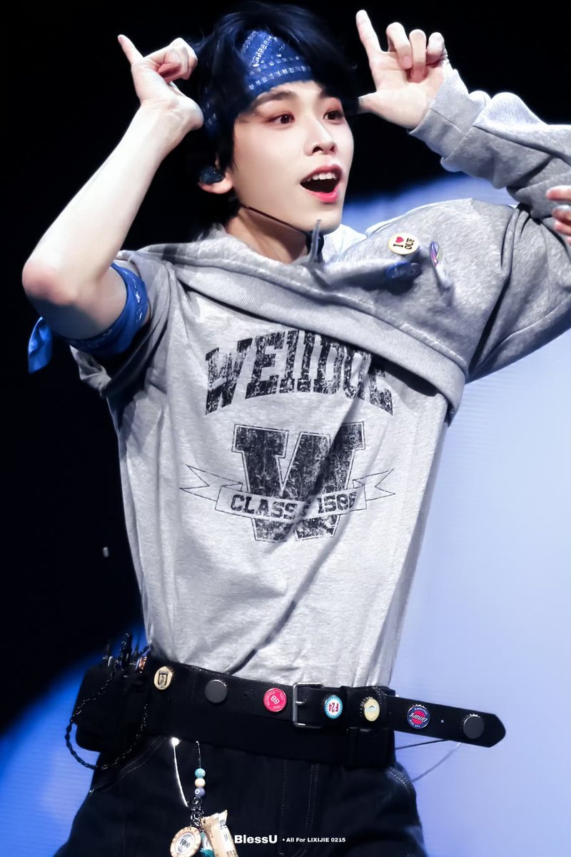 xijie0215's tweet image. 250824 TMEA 

🔗weibo.com/2430491333/520…
#李曦杰 #Lixijie 
#CIIU #CLOSERTOYOU 
#奔赴少年CIIU #JYP