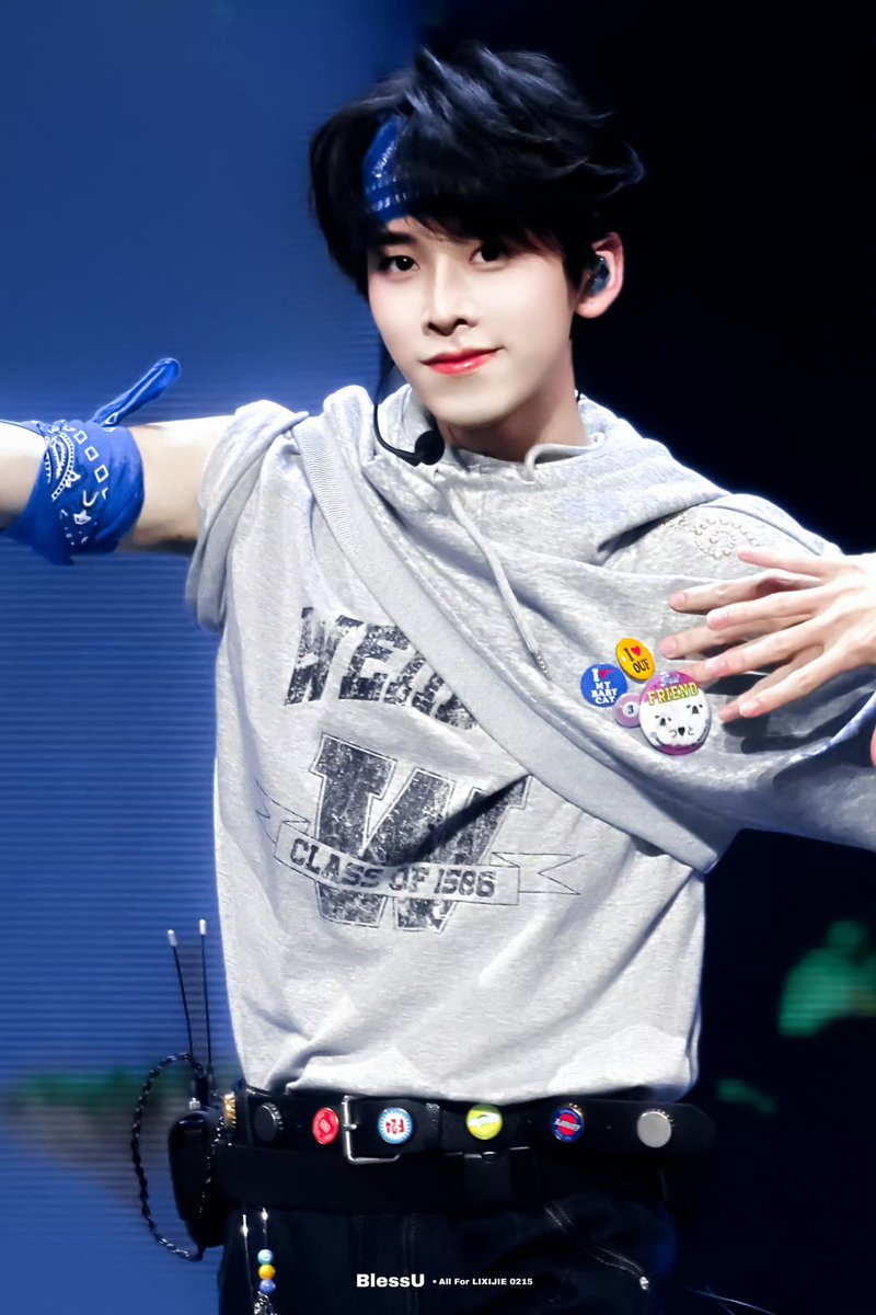 xijie0215's tweet image. 250824 TMEA 

🔗weibo.com/2430491333/520…
#李曦杰 #Lixijie 
#CIIU #CLOSERTOYOU 
#奔赴少年CIIU #JYP