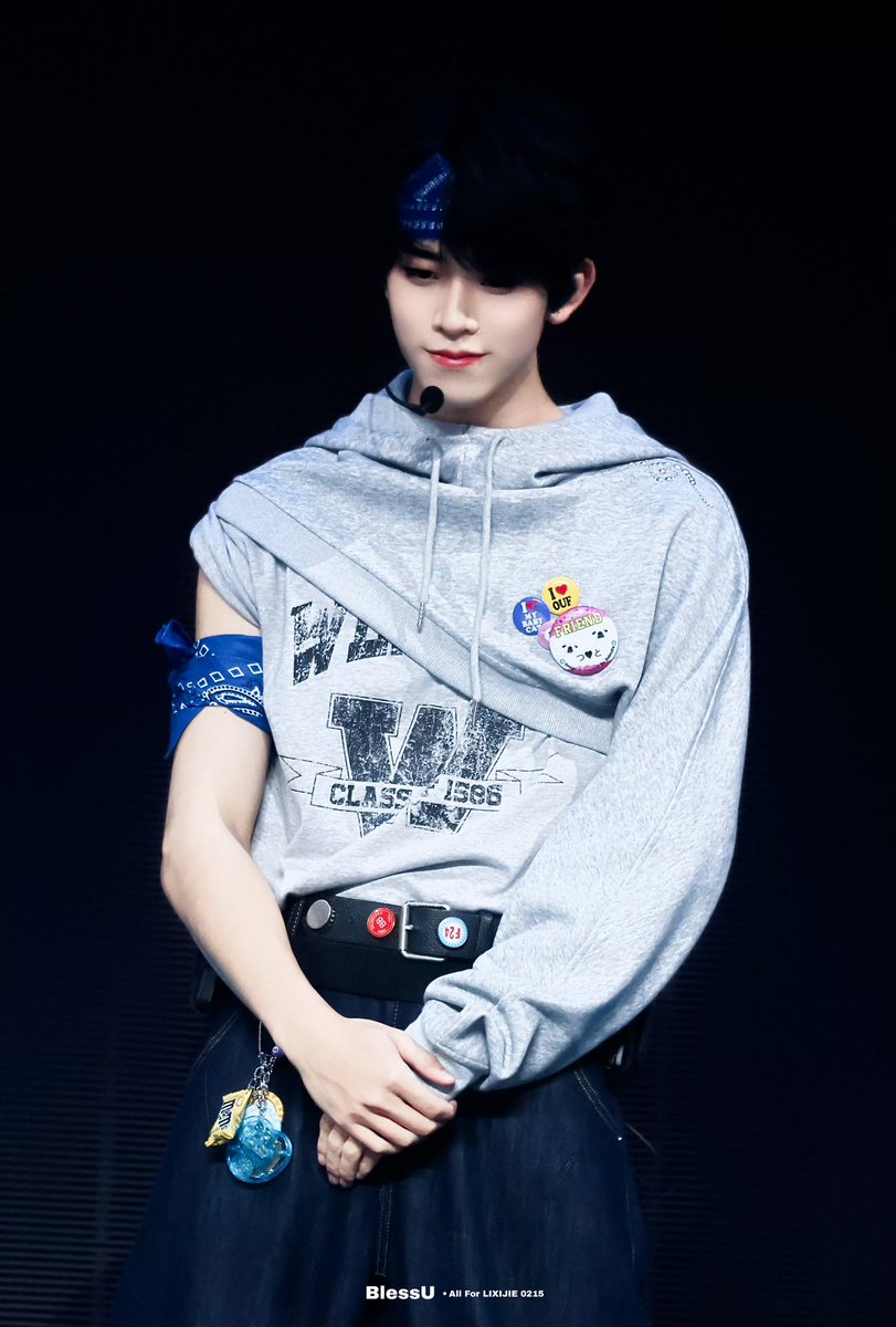 xijie0215's tweet image. 250824 TMEA 

🔗weibo.com/2430491333/520…
#李曦杰 #Lixijie 
#CIIU #CLOSERTOYOU 
#奔赴少年CIIU #JYP