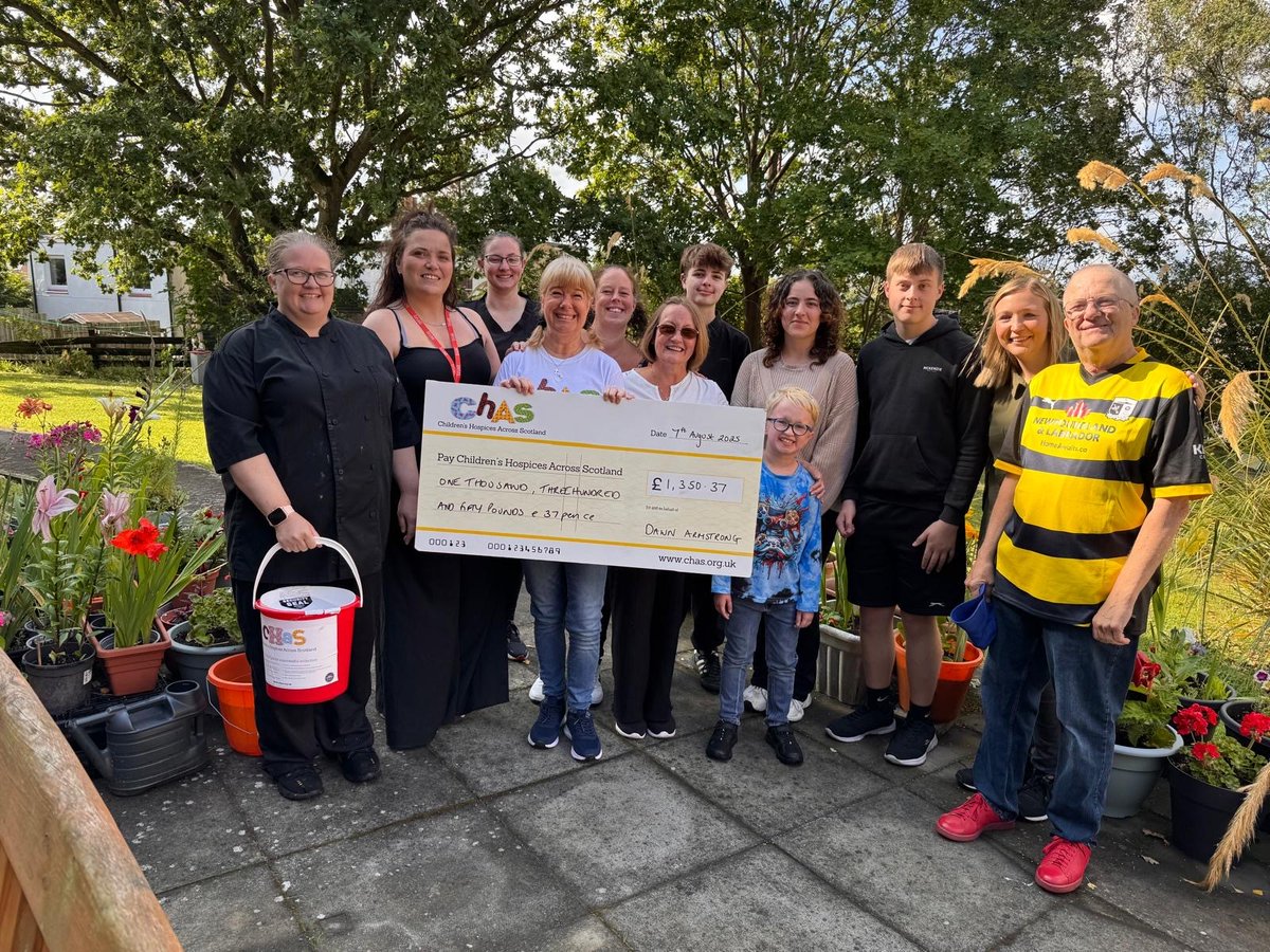 Trust_housing's tweet photo. Our Colleagues and Customers at Whitelaw Court in Dunfermline, held a fund-raising event in aid of CHAS and raised an incredible amount of £1350.37!

What a fantastic day, very well done to all involved raising such an incredible amount for CHAS. https://t.co/3R7iCF7G7t