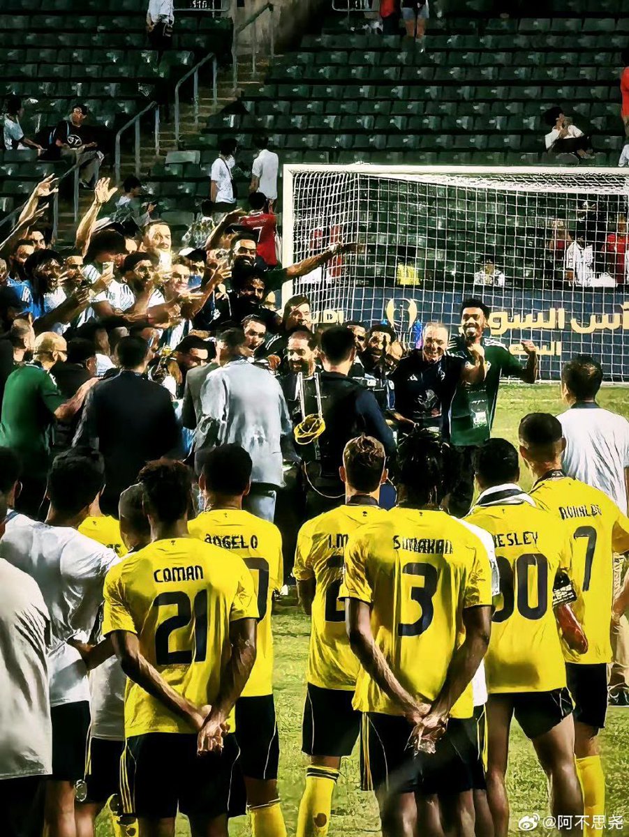 ولله الصوره مريحه للعين وفاتنه