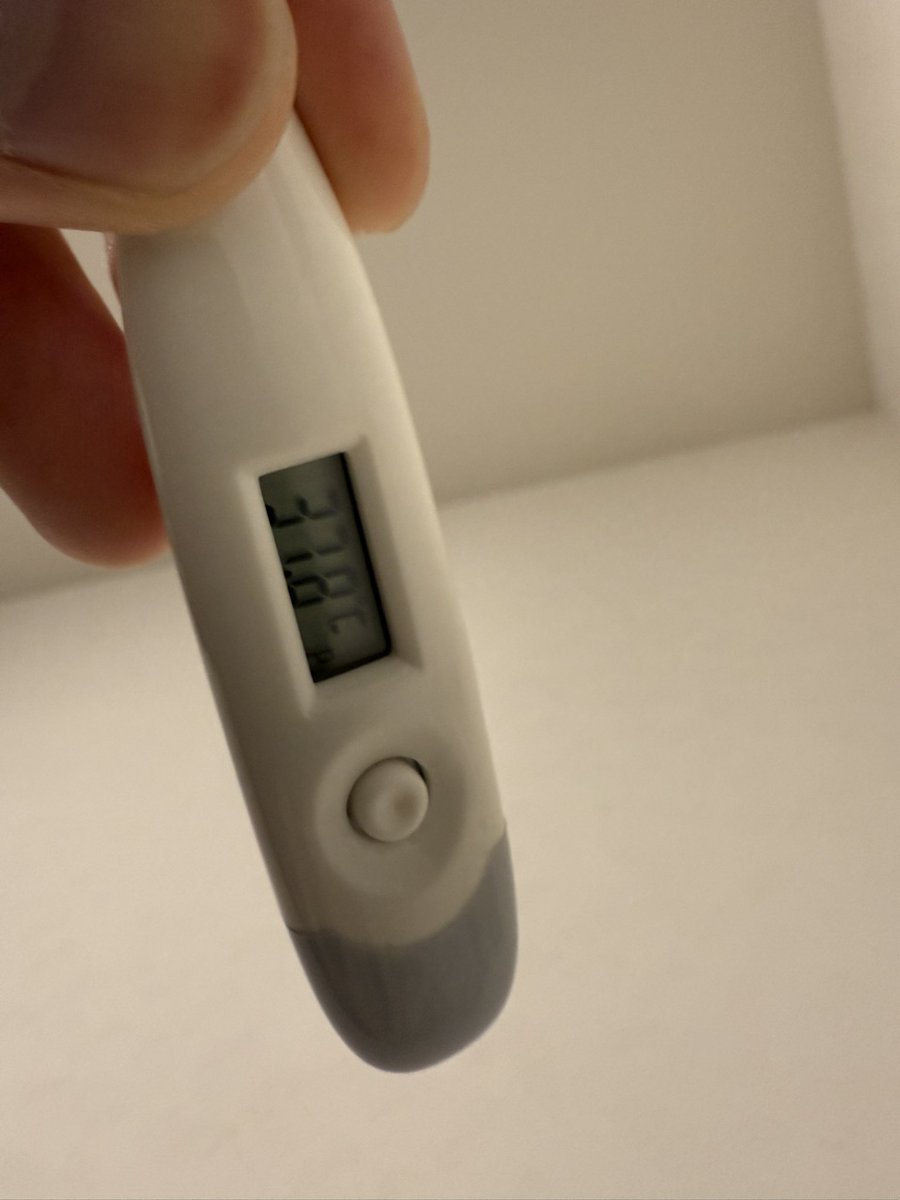 昨日スティルの育成終わってから何となく体調悪くて、さっき熱測ったらこれ
結構精神に来てたみたいです
みんなも気をつけてな…
