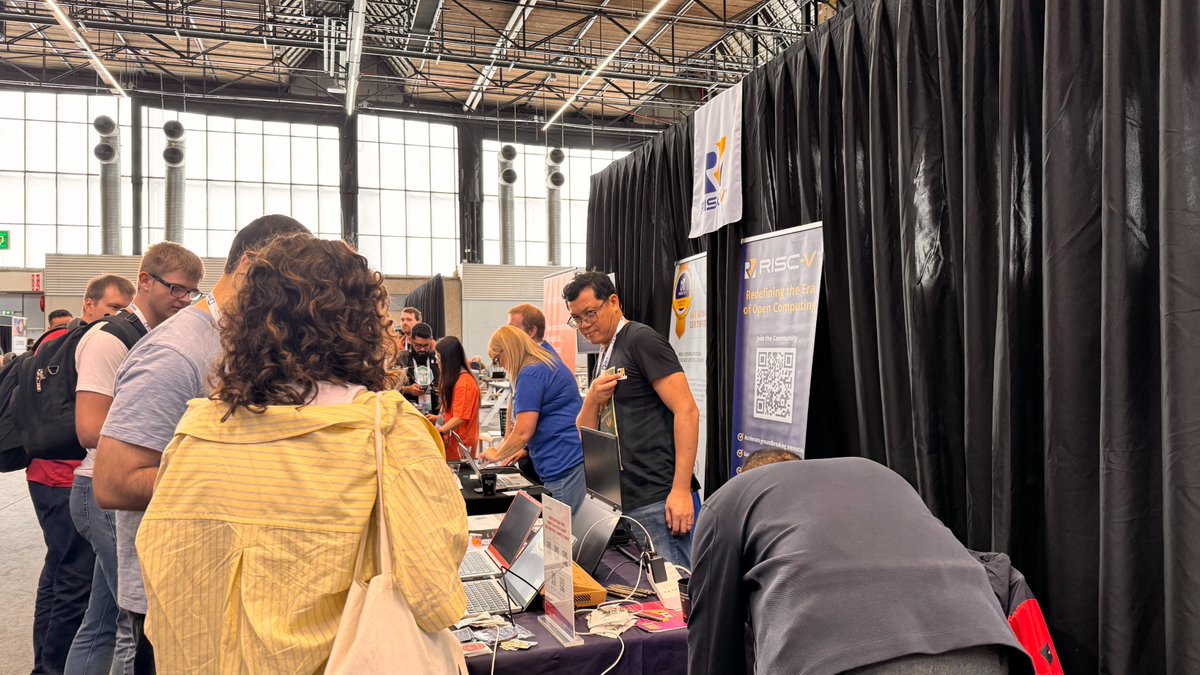 Day 1 at #OSSummit EU is heating up!

Come by DeepComputing Booth B15 to check out our latest RISC-V innovations!

#riscv #OpenSource #Linux