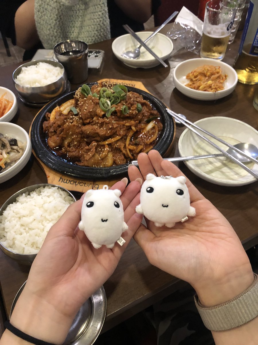 CooLs2331's tweet photo. 매일매일 놀고 먹게 해주세요
ㄴ 응 https://t.co/ryZa3ofudw