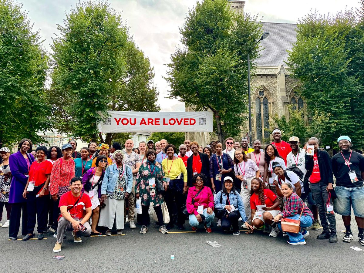 AfuaParry's tweet photo. Street evangelism yesterday @Notting Hill Carnival 2025!!
Over 100 salvations.🔥🙏🏾🙌

We go again today. 🔥🔥🔥

Thank you Holy Spirit for a bumper harvest 🙏🏾

#JesusSaves
#Streetevangelism 
#Londonshallbesaved
#Godloesyou
#NottingHillCarnival2025
#John3:16 https://t.co/rMUHVeIMHl