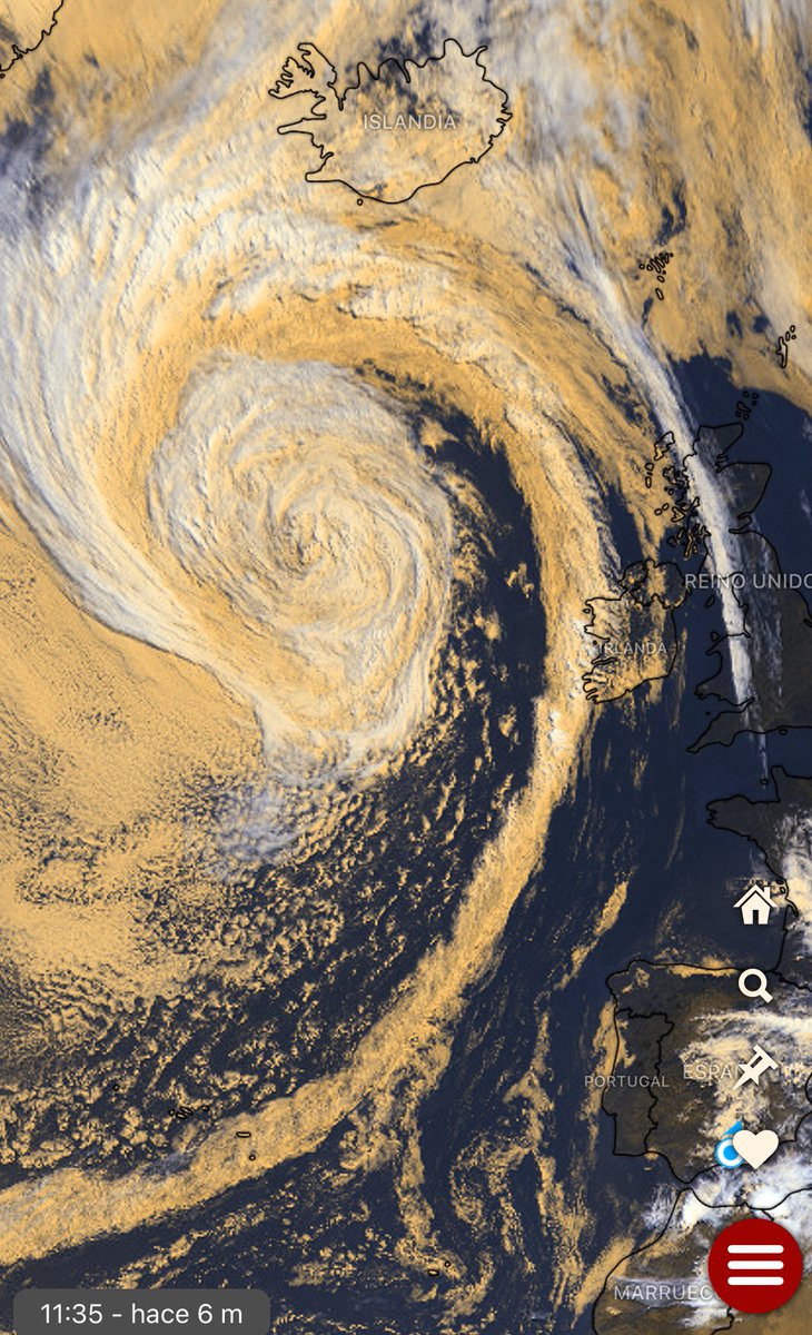 samurivas_meteo's tweet image. El ex #HuracanErin ahora convertido en borrasca a las puertas de las Islas Británicas.