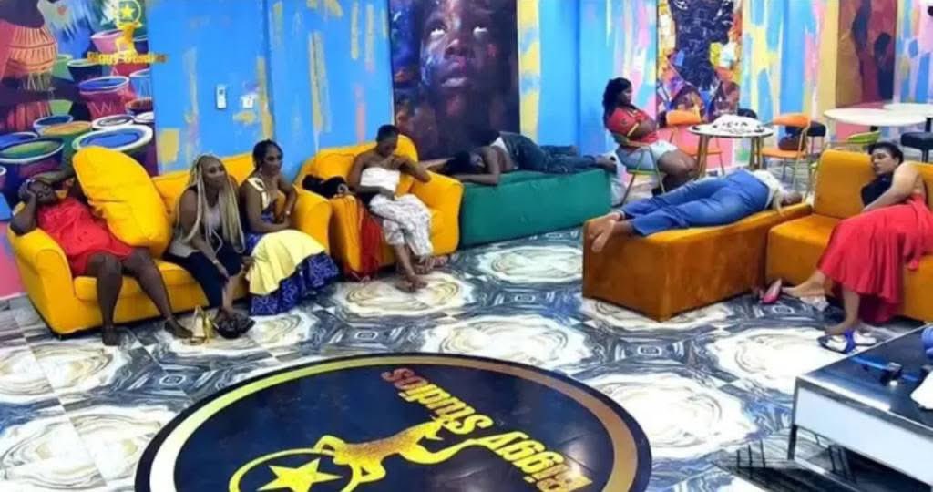 Miss Gina Promotes tweet media