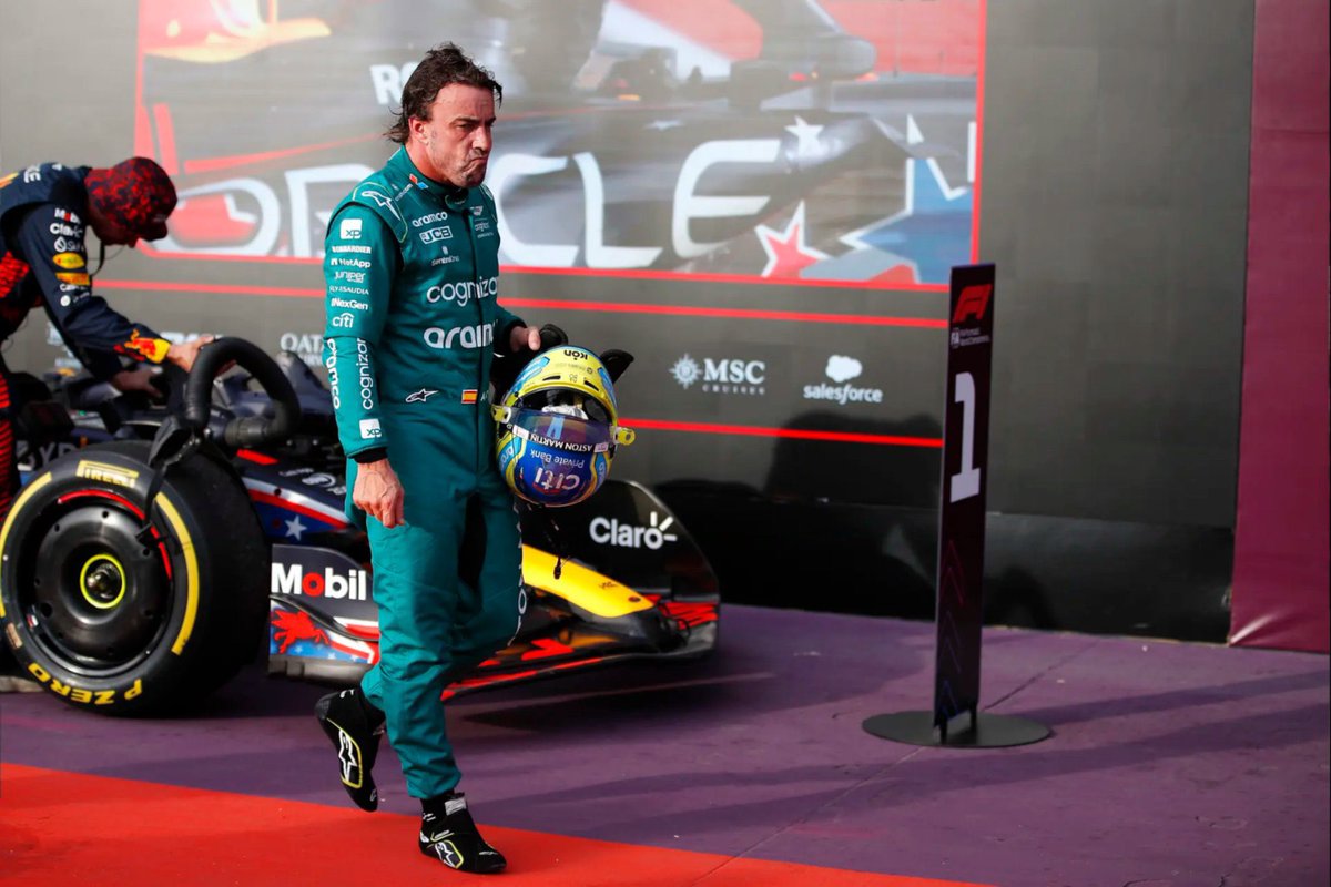 Fernando Alonso no volverá a ser campeón del mundo.

En 2026 Mercedes con su motor ilegal dominará casi todo el reglamento como hizo desde 2014.

Aunque Aston tenga buena aerodinámica y un motor decente no habrá nada que hacer en el global de la temporada.

Ya está, lo he dicho.
