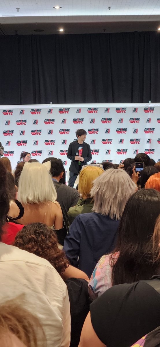 Getting to see Kenjiro Tsuda live Friday and Saturday was such an amazing experience. Not only is his voice insane to hear in person, he's genuinely such an amazing person with lots of love for his fans. Thank you for coming to New York, Mr. Kenjiro Tsuda-san.