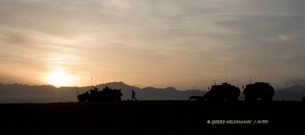 Wist je dat Task Force Uruzgan (2006–2010) de grootste Nederlandse militaire missie sinds Korea was? In die periode werden meer dan 24.000 Nederlandse militairen ingezet in Afghanistan, waarvan velen meerdere keren terugkeerden. De missie draaide niet alleen om veiligheid, maar