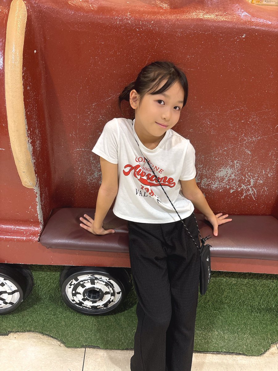 夏休み残り少しだ〜😭😭
今日もお出かけしてきたよ🫶

美味しいソフトクリーム食べたんだけど、すぐ食べちゃって、、、🫣
写真撮るの忘れたよ🙄笑

#ポケドル
#戸頃りり
#お出かけ
#夏休み