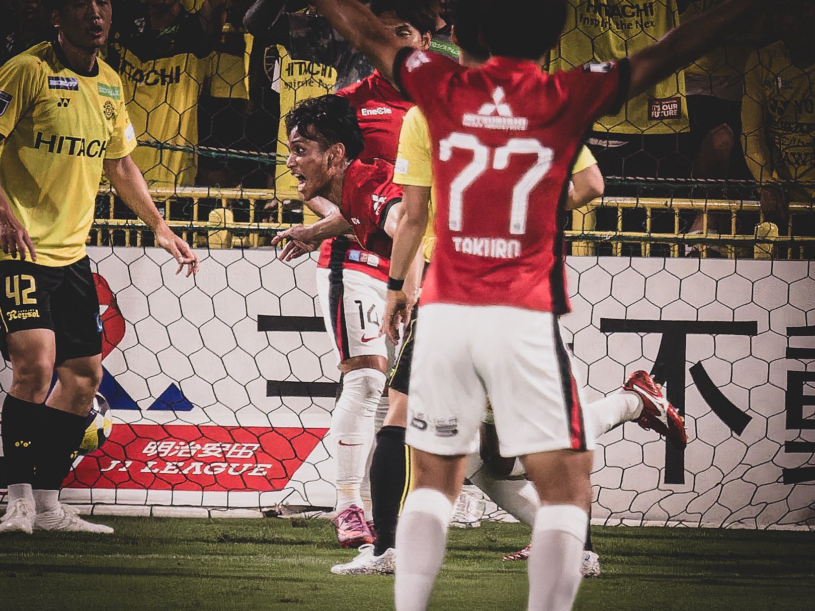 浦和レッズ 長沼洋一 選手 バスタオル 浦和レッズ 長沼洋一 選手 バスタオル 長沼 洋一 - 商品一覧