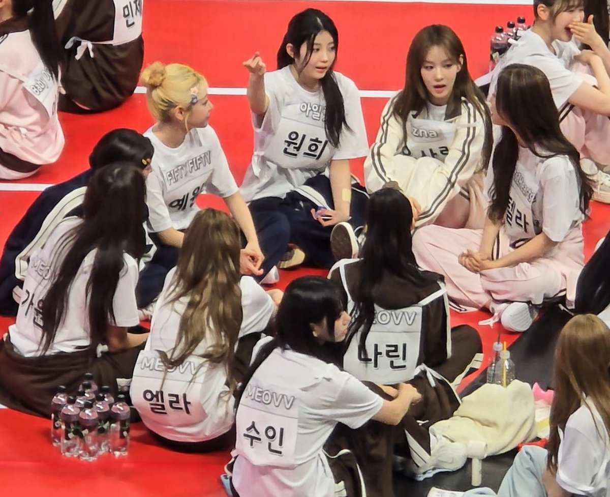 SARANG HAS JOINED IN THE FIFTH GEN CIRCLE 🥹 with illit wonhee, minju &amp; fiftyfifty yewon &amp; h2h stella &amp; meovv ella, narin, gawon