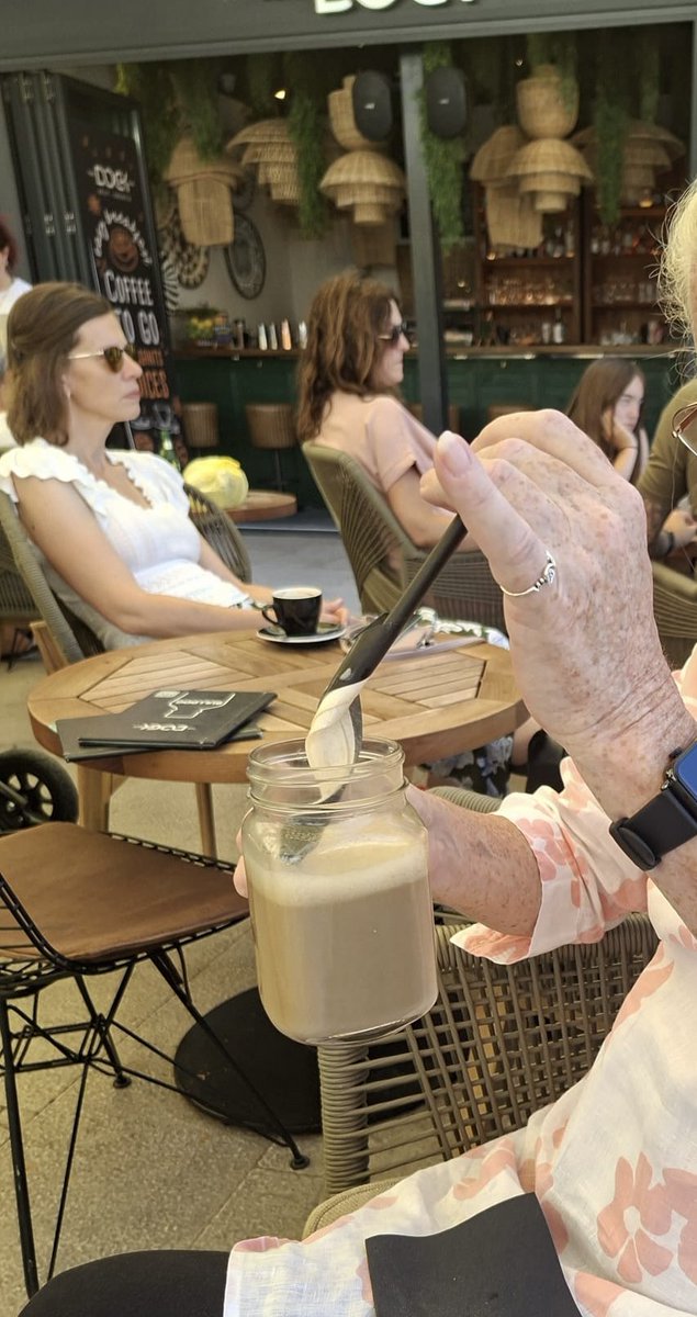 When you’re drinking your coffee and getting no where fast….pull the straw and see this…..god help me😂😂😂😂